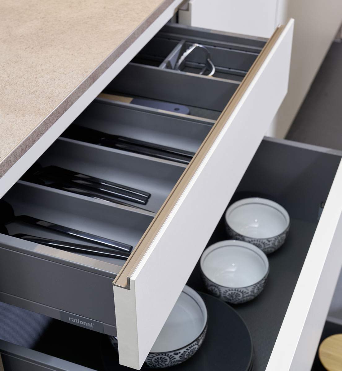 2021_RAT_Website_kuechen_appartement_content_1_slide02